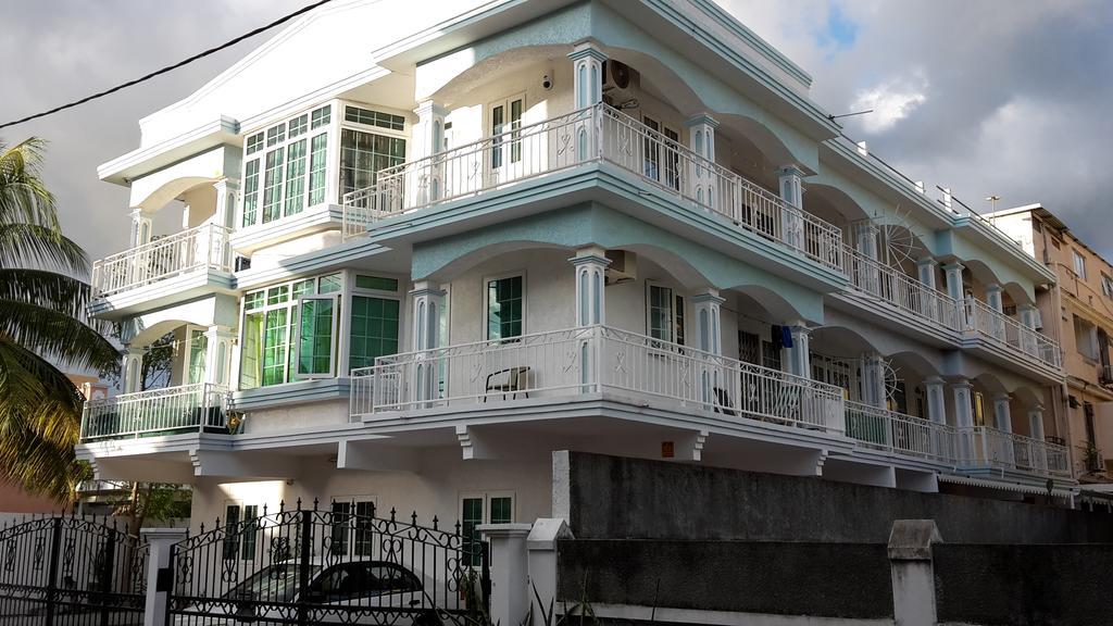 Residence Lasenza Apartment Flic-en-Flacq エクステリア 写真